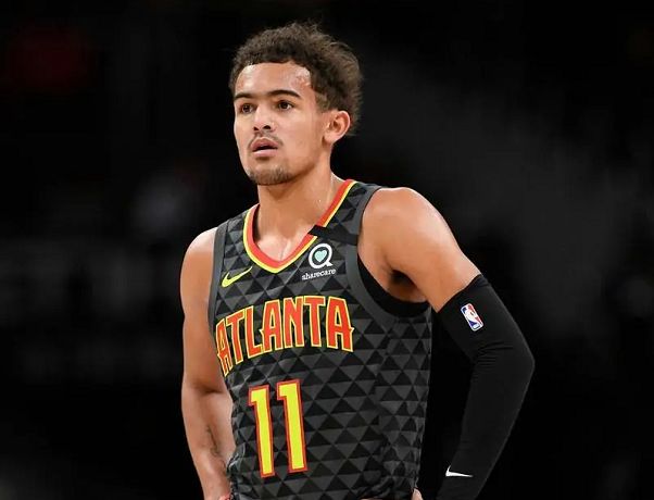 76人险胜雄鹿，马克西爆发，76人升至东部第六，雄鹿三连败。（76人险胜雄鹿，马克西发威助队升至东部第六，雄鹿吞三连败）