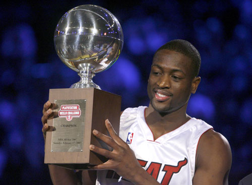 米体：霍伊伦像卡瓦尼或早期伊瓜因，对球队进攻端是锦上添花（米体：霍伊伦颇有卡瓦尼与早期伊瓜因之风，为球队进攻如虎添翼）