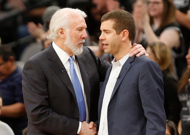 半场战报：都灵1-1科莫，弗拉希奇点射，阿达伊建功（半场比分：都灵1-1科莫，弗拉希奇点球命中，阿达伊破门）